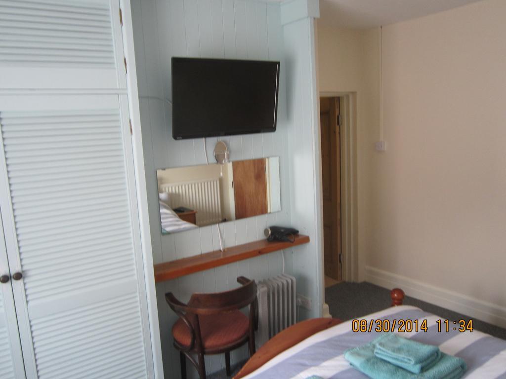 Queen Mary Inn Poole Oda fotoğraf
